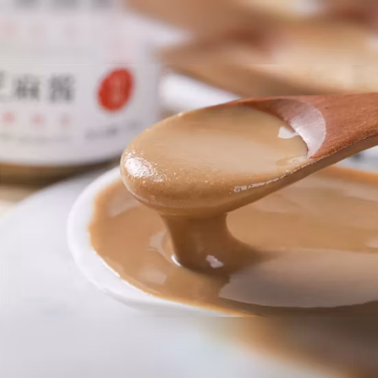 Molho quente instantâneo com sabor de gergelim e baixo teor de sal